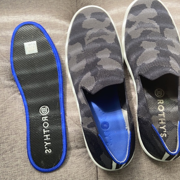 Rothy’s camo sneakers - Picture 3 of 4